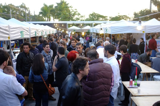 Foto Feira Cavalete vem com novidade: o Sebo Fotográfico Foto Feira Cavalete vem com novidade: o Sebo Fotográfico