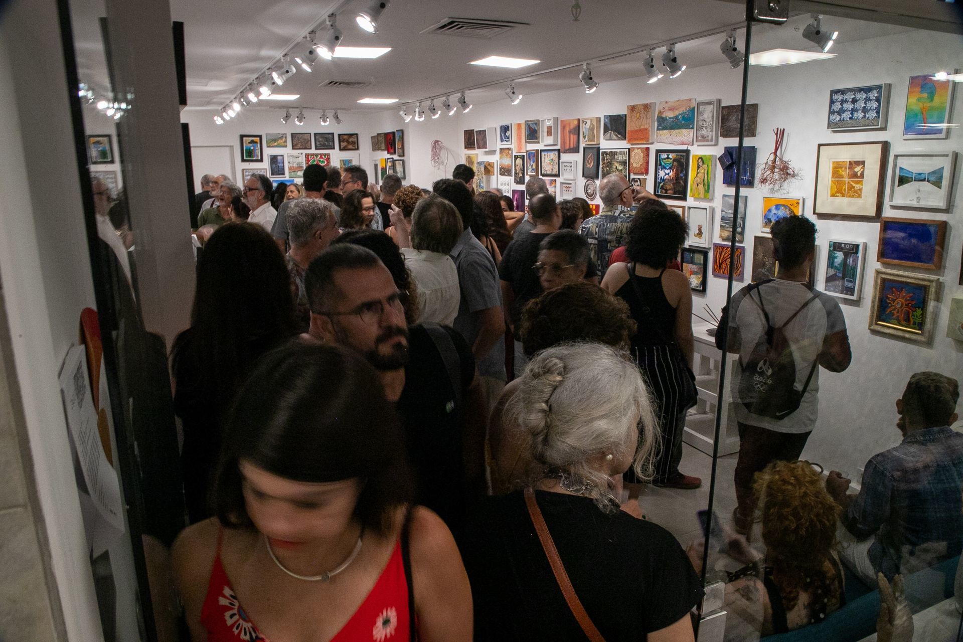 Foto Summer exhibition 50 degrees celsius in Rio de Janeiro! Foto Summer exhibition 50 degrees celsius in Rio de Janeiro! - Imagem 15