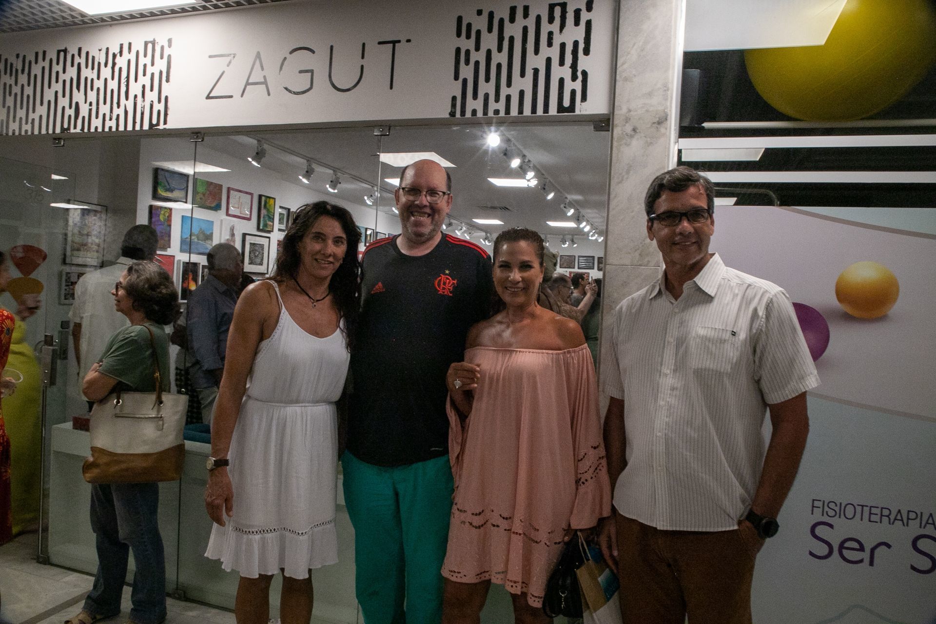 Foto Summer exhibition 50 degrees celsius in Rio de Janeiro! Foto Summer exhibition 50 degrees celsius in Rio de Janeiro! - Imagem 24