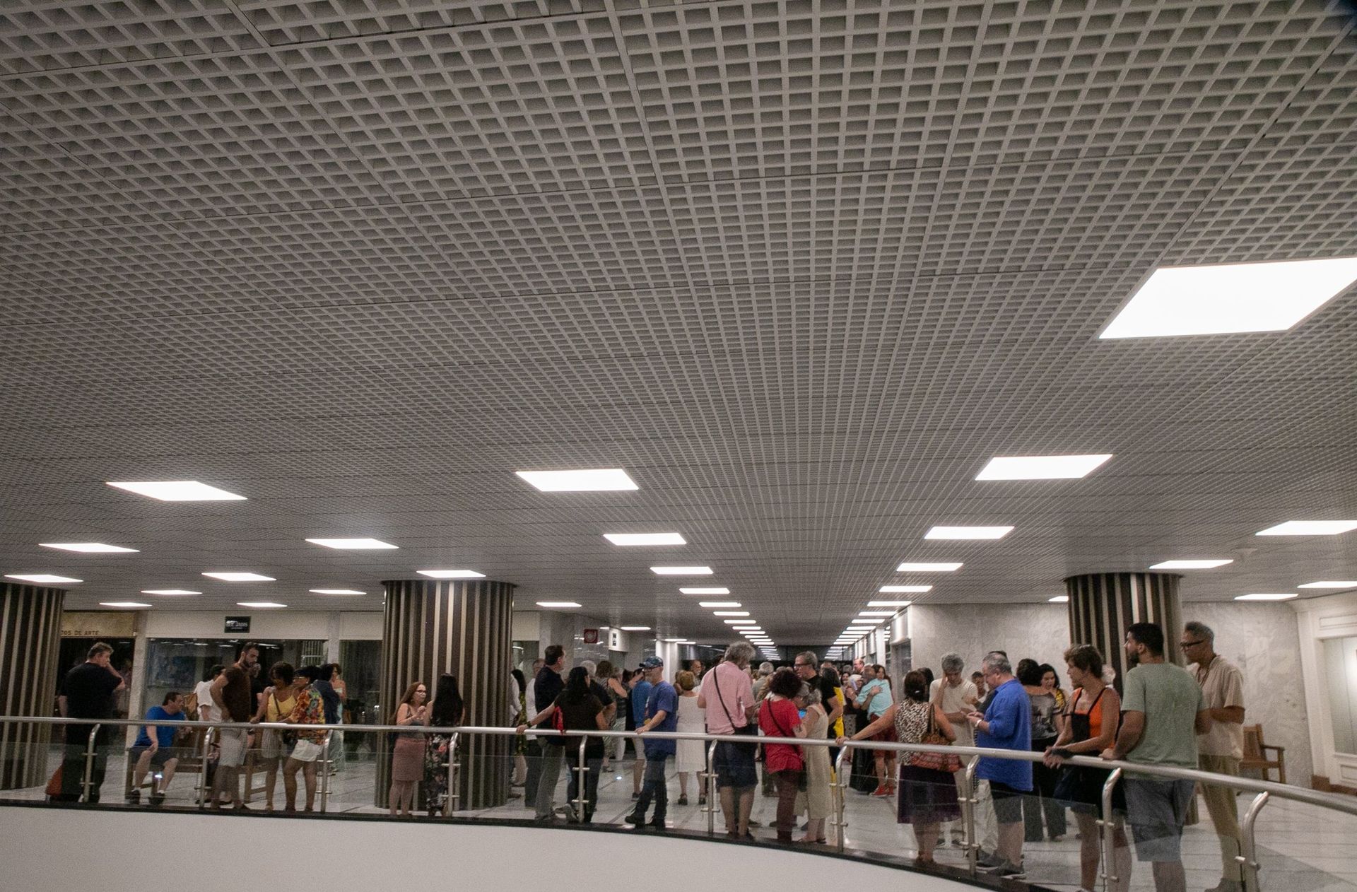 Foto Summer exhibition 50 degrees celsius in Rio de Janeiro! Foto Summer exhibition 50 degrees celsius in Rio de Janeiro! - Imagem 31